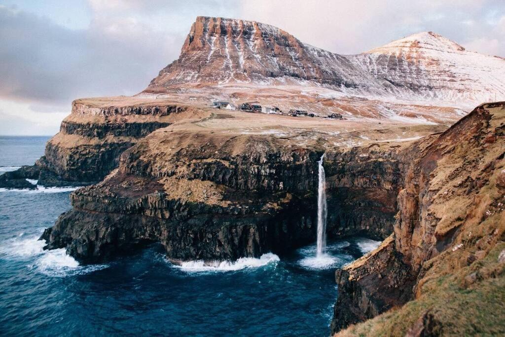 Múlafossur Cottage No 3 by Famous Waterfall in Gásadalur Exterior foto